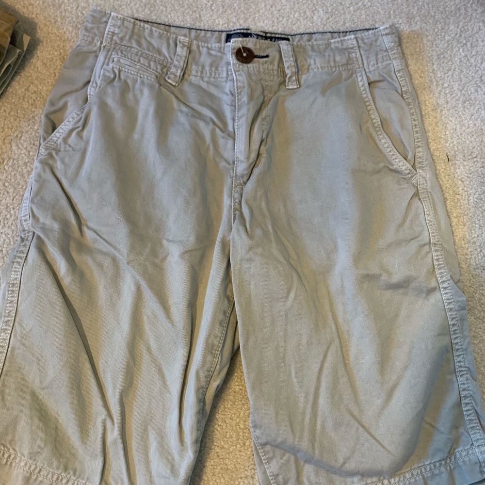 American Eagle grey khaki shorts